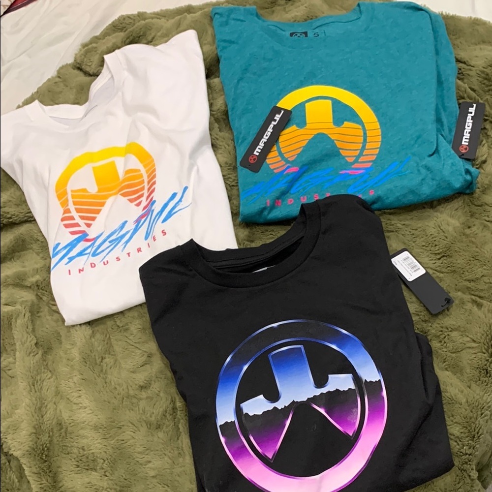 NWT MAGPUL T SHIRT BUNDLE SIZE SMALL MENS